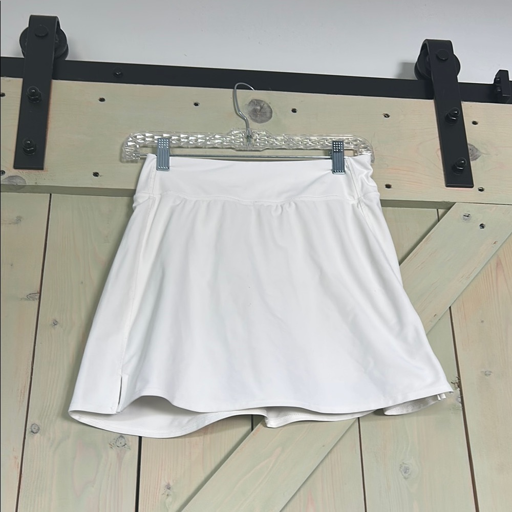 Old Navy Women's Athletic Shorts - White